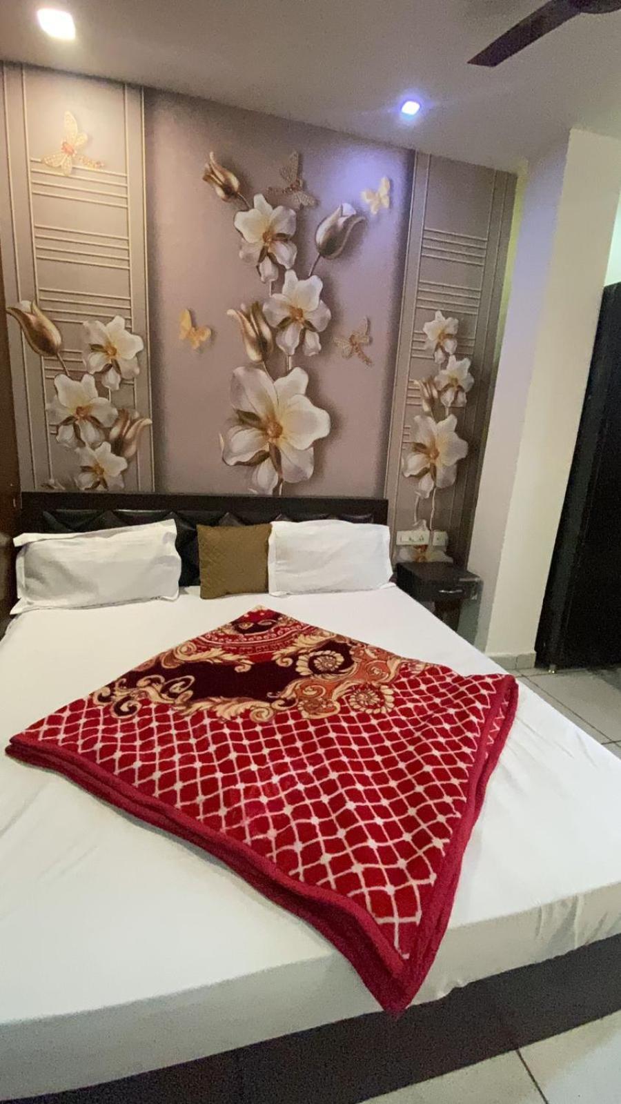 Hotel Sd Regency Amritsar Exteriör bild